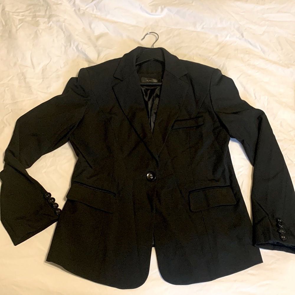 Pantsuit – Blazer and dress pants